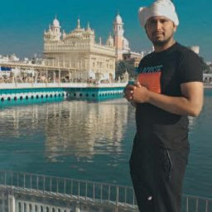 Meet your Posher, Raghbir